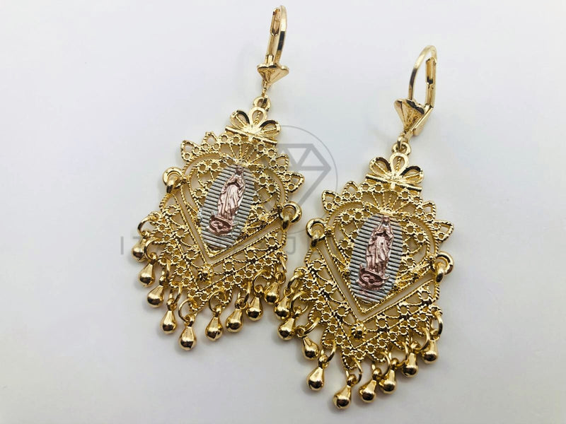 Arete de Lujo - 102898 - Arete Largo Filigrana con Virgen Oro Laminado 18K