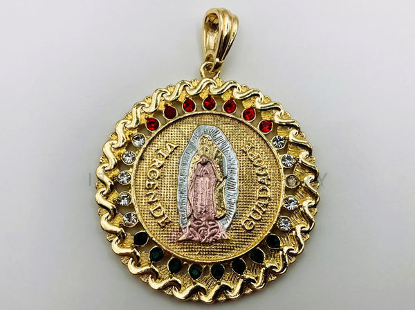 Dije de Lujo - 105659 - Moneda Virgen de Guadalupe Circonia Tricolor Oro Laminado 18K